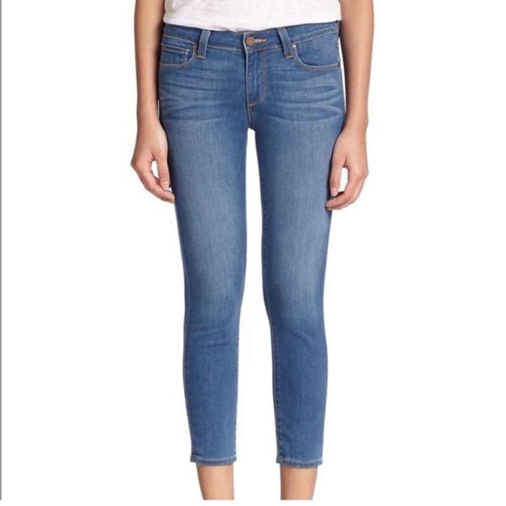 ✨ Verdugo Crop Skinny Jeans
PAIGE✨ size 26 / Alex Earle jeans